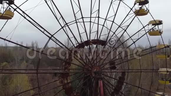 切尔诺贝利禁区匹皮亚特空中飞行废弃的摩天轮视频的预览图