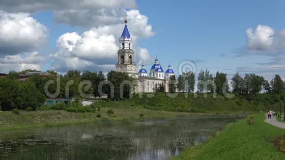 七月天复活大教堂的景色俄罗斯喀什视频的预览图