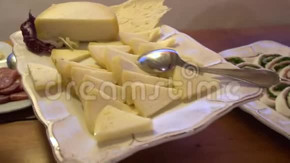 几种奶酪婚礼食品视频的预览图