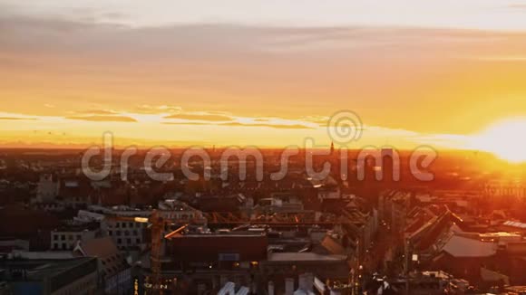 日落时的慕尼黑全景慕尼黑是首都人口最多的城市巴伐利亚第二大城市视频的预览图