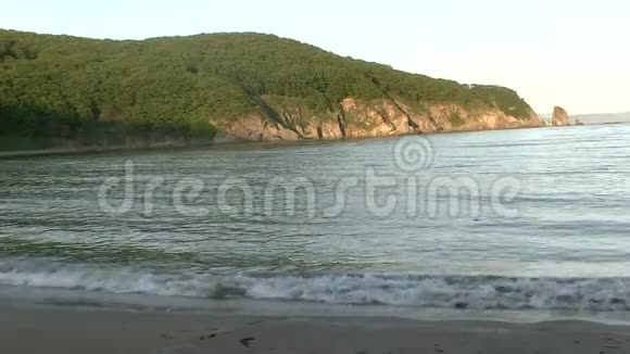 日落时的海岸视频的预览图
