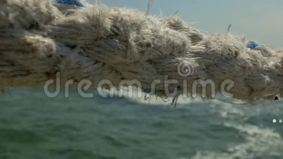 老海绳特写海涛背景4k4k视频视频的预览图