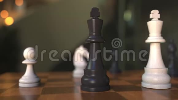 棋局中的同桌或配偶棋盘特写逼真的3D动画视频的预览图