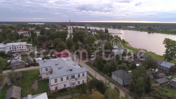 8月上午卡尔戈波尔市历史中心景观阿尔汉格尔斯克地区视频的预览图