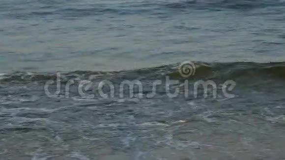 蓝色海洋大波浪海洋视频的预览图