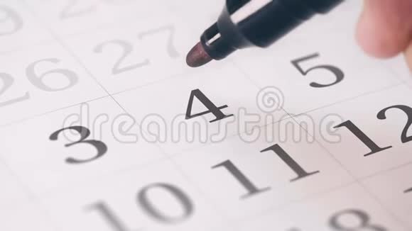 在日历中标出每月的第四个4天转换为到期提醒视频的预览图