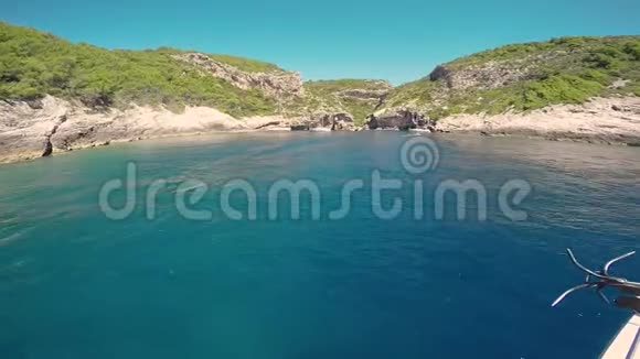 维斯岛上的贝斯蒂尼瓦视频的预览图