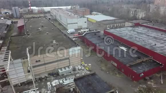 厂区工业建筑物的鸟瞰图视频的预览图