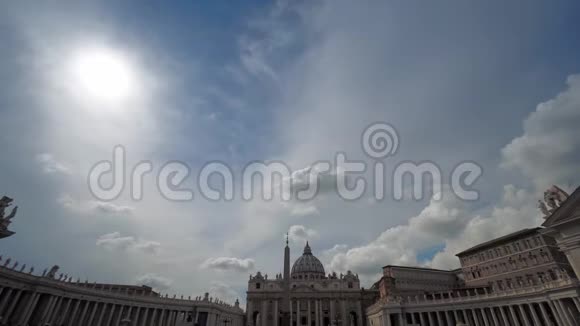 圣彼德巴西利卡在罗马阳光灿烂的日子里视频的预览图
