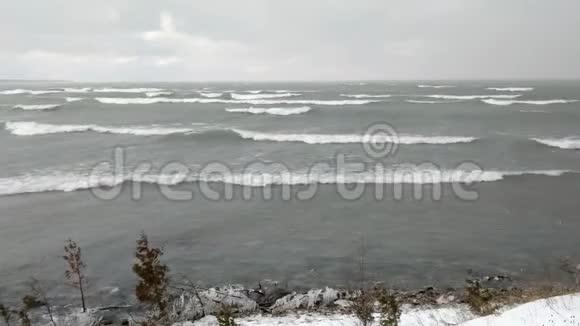 活动天气录像休伦湖冬季暴风雪视频的预览图