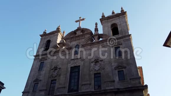 波尔图历史街区美丽的教堂波尔图市葡萄牙2019年9月18日视频的预览图