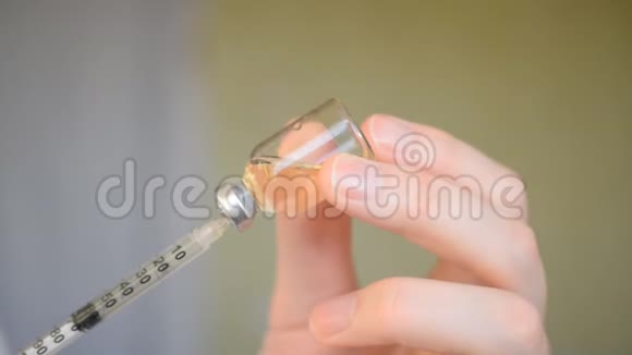 胰岛素注射器特写视频的预览图