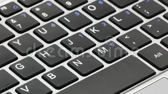 笔记本电脑宏键盘键4k视频的预览图