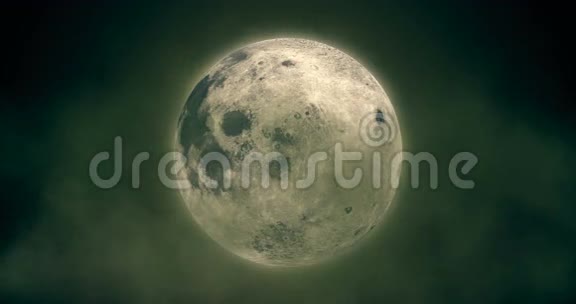雾在月亮上移动视频的预览图
