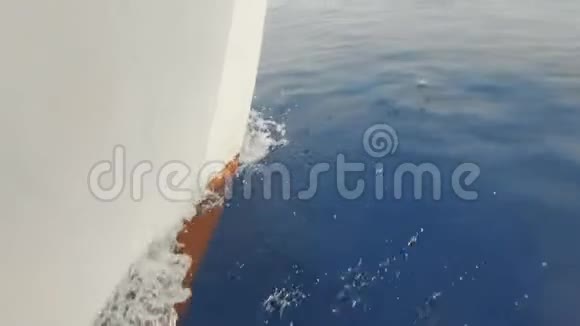船弓切割水视频的预览图