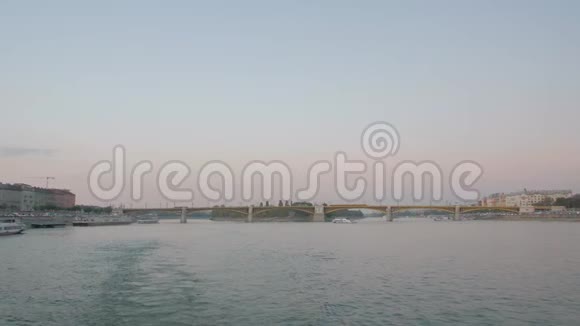多瑙河玛格丽特大桥视频的预览图