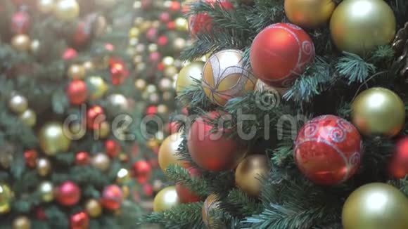 圣诞树的装饰品视频的预览图