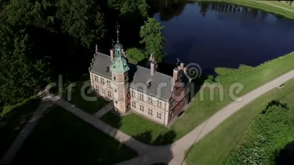 丹麦Frederiksborg宫的小澡堂视频的预览图