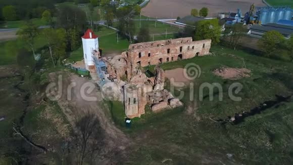 古堡的废墟白俄罗斯Golshany航空录像视频的预览图