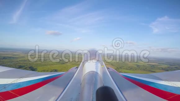 喷气机上的尾部摄像头视频的预览图