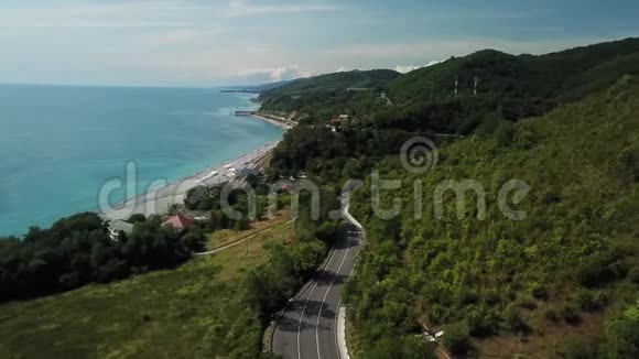 索契附近的黑海海岸线公路南俄罗斯最风景优美的沿海公路之一视频的预览图