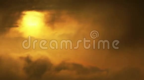 夕阳下的强风视频的预览图