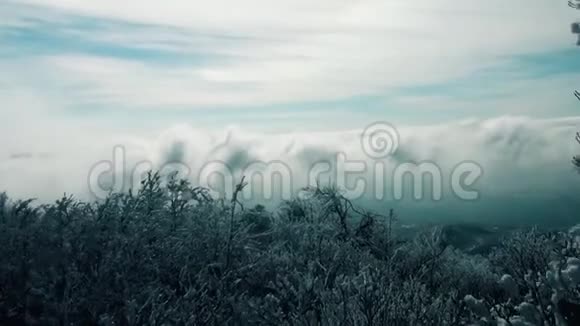 欧洲东南部的山雪云视频的预览图
