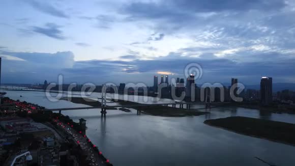 江西省南昌市城市日落八一桥视频的预览图
