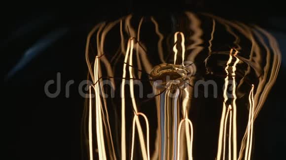 闪烁的牛顿灯泡闪烁的茎和线视频的预览图