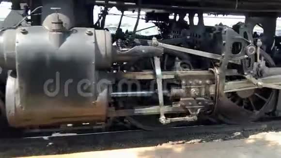 蒸汽机车驱动齿轮在行动视频的预览图