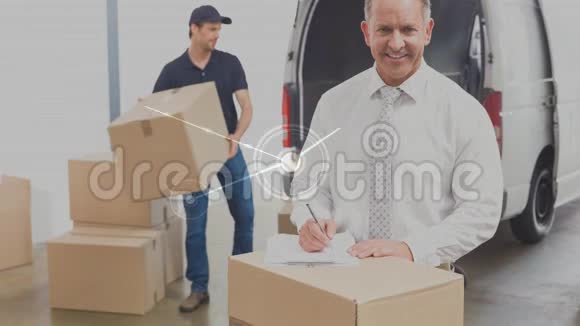 两个人将包装箱装在一辆面包车中并结合连接动画视频的预览图