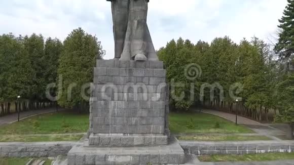 最大的列宁雕像视频的预览图