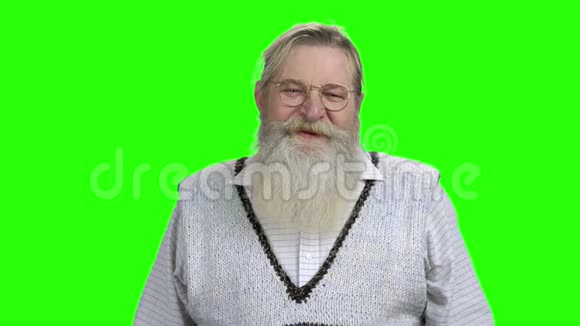 绿屏上脖子疼的老头视频的预览图