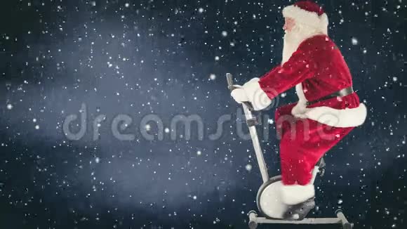在健身器材上加上降雪的圣诞老人条款视频的预览图