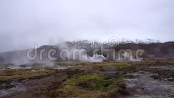冰岛大间歇泉观光区旅游自然景点视频的预览图