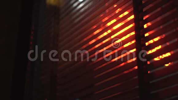 中国红色霓虹灯照亮灯笼的背景视频的预览图