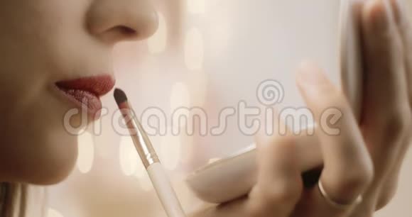 电影化妆魅力系列视频的预览图