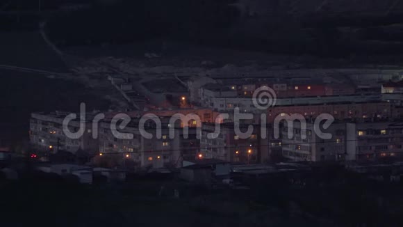 夜间城市的睡眠区景观视频的预览图