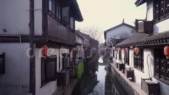 上海南翔老街附近的运河周边建筑视频的预览图