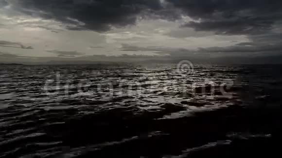 波涛汹涌的大海视频的预览图