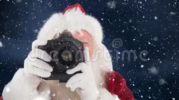 圣诞老人条款结合降雪拍照视频的预览图