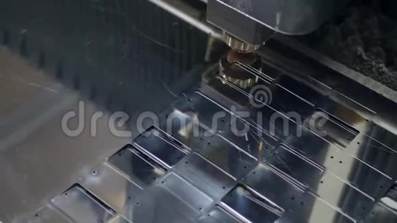 高精度数控气切金属板材视频的预览图