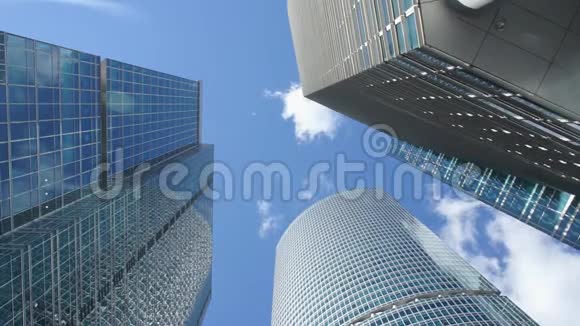 摩天大楼从底部视频的预览图