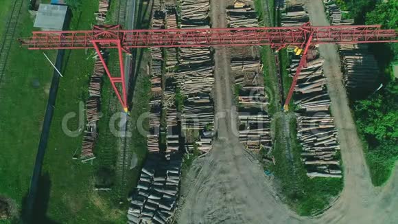 锯木厂产品的航空拍摄4K视频的预览图