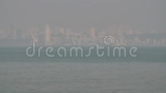 孟买城市的全景在阴霾中印度背景概念视频的预览图