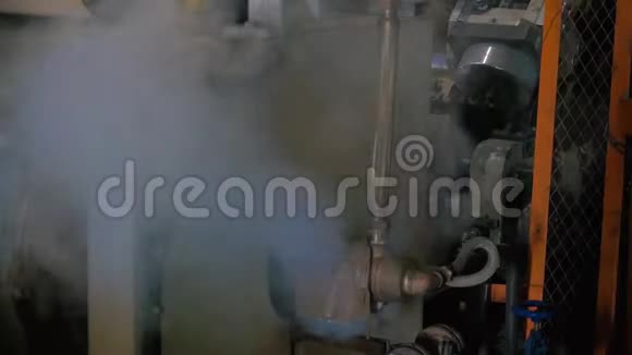 蒸汽管道突破视频的预览图