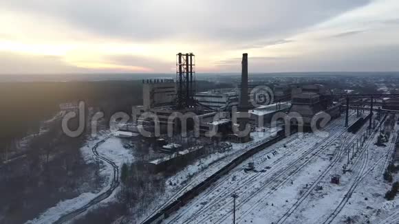 煤矿煤炭加工厂航空视频的预览图