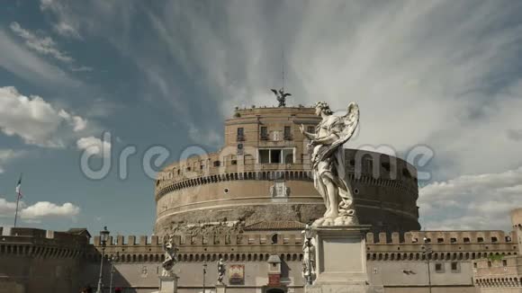 罗马圣堂罗附近的天使雕像视频的预览图