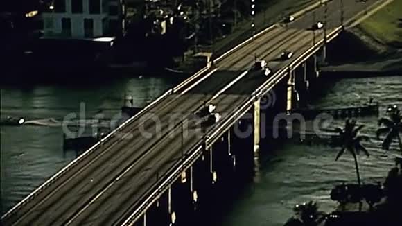 迈阿密17街铜锣大桥鸟瞰图视频的预览图