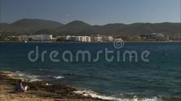 海岸景观西班牙岛视频的预览图